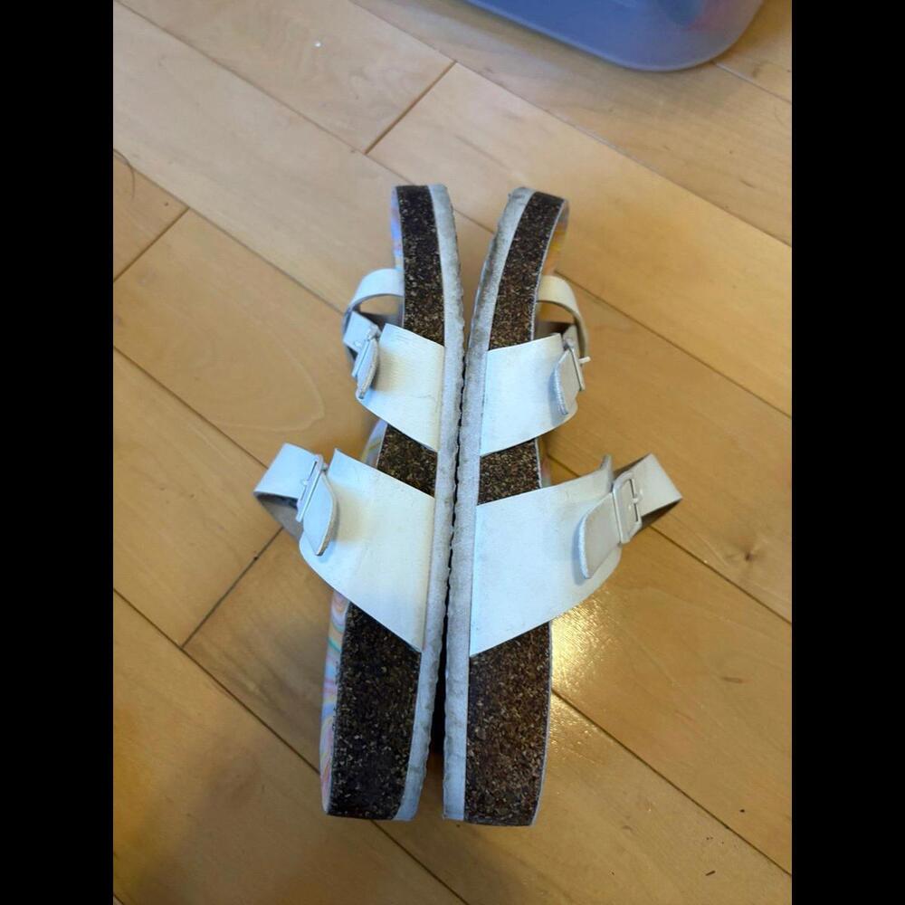 Sandals - Picture 3 of 6